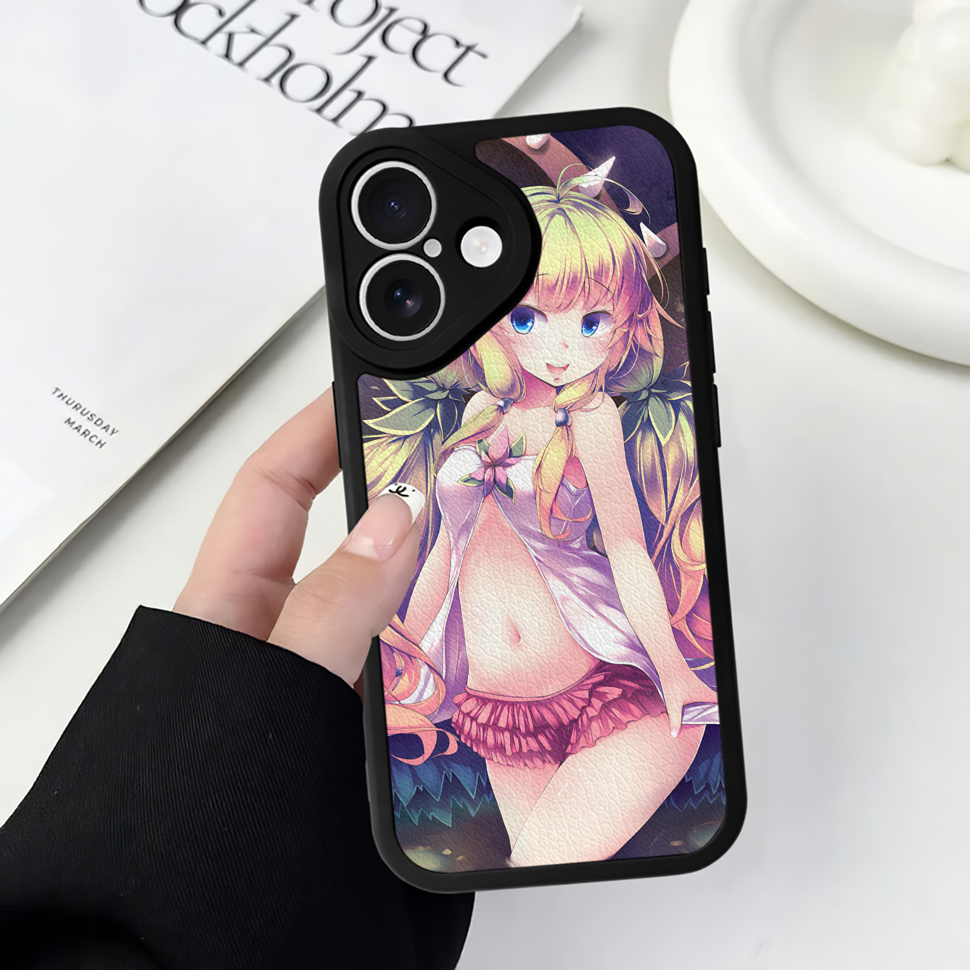 （画像用） 遊☆戯☆王 Yu-Gi-Oh! 【iPhone 16シリーズ対応】シリコンスマホケース（レザー調） 材質：シリコン
